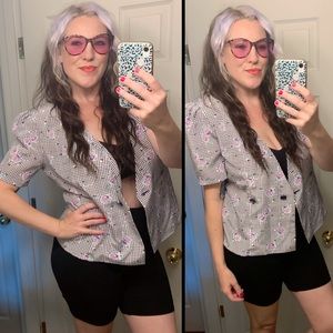 Boss Babe, VINTAGE, patterned, floral, button blouse!!